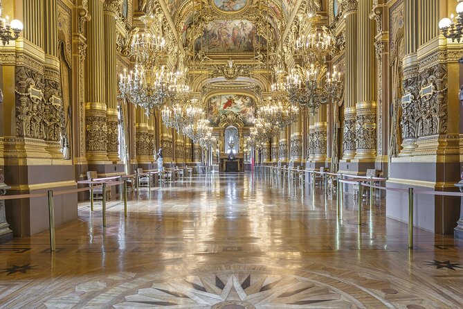 Admission ticket Arsène Lupine and the secret of the Opera - Entering through the main facade