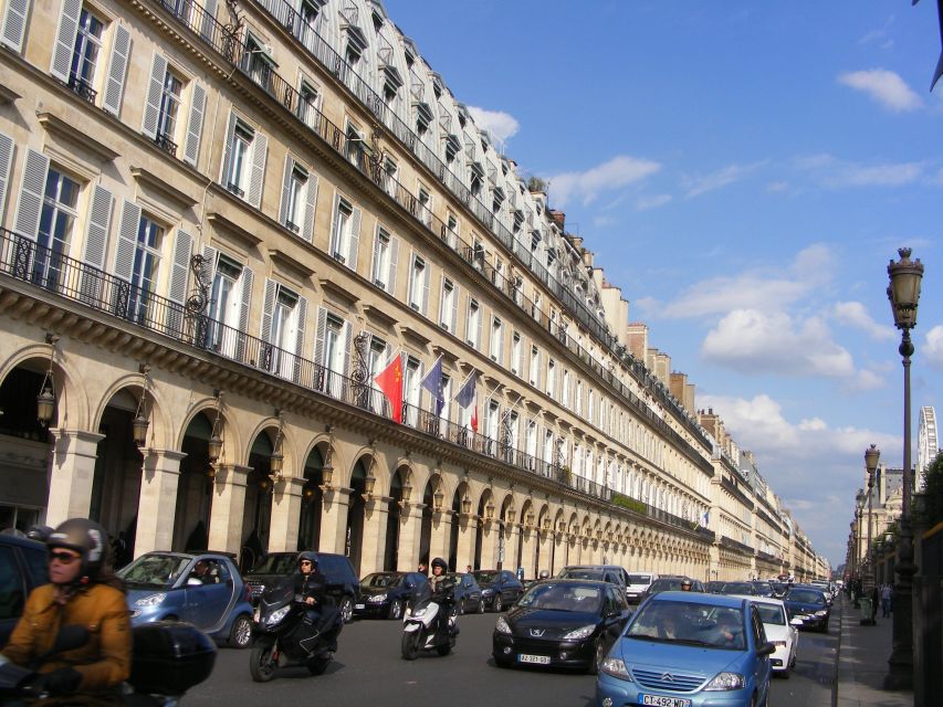All Inclusive Private Car Tour of Paris - Notre Dame and the Latin Quarter by private minivan