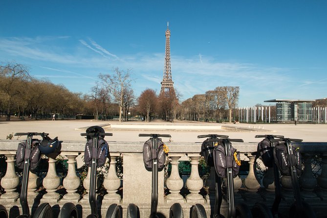 Amazing Paris Segway Tour - Eiffel Tower and Champ de Mars