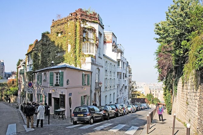 Authentic Parisian Gourmet Food Tour with 10 Local Dishes & Wines - The final meal is more than a tasting plate