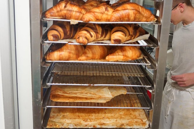 Award-Winning Paris French Bakery Experience — Le Marais, 4th Arr - Location, timing, and the staircase