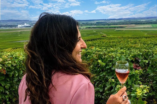 Champagne Day Trip from Paris with 8 Tastings & Lunch - Your first major Champagne house