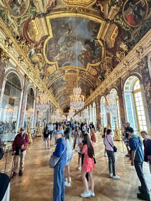 Chateau de Fontainebleau & Chateau de Versailles - The 75-minute ride from Paris