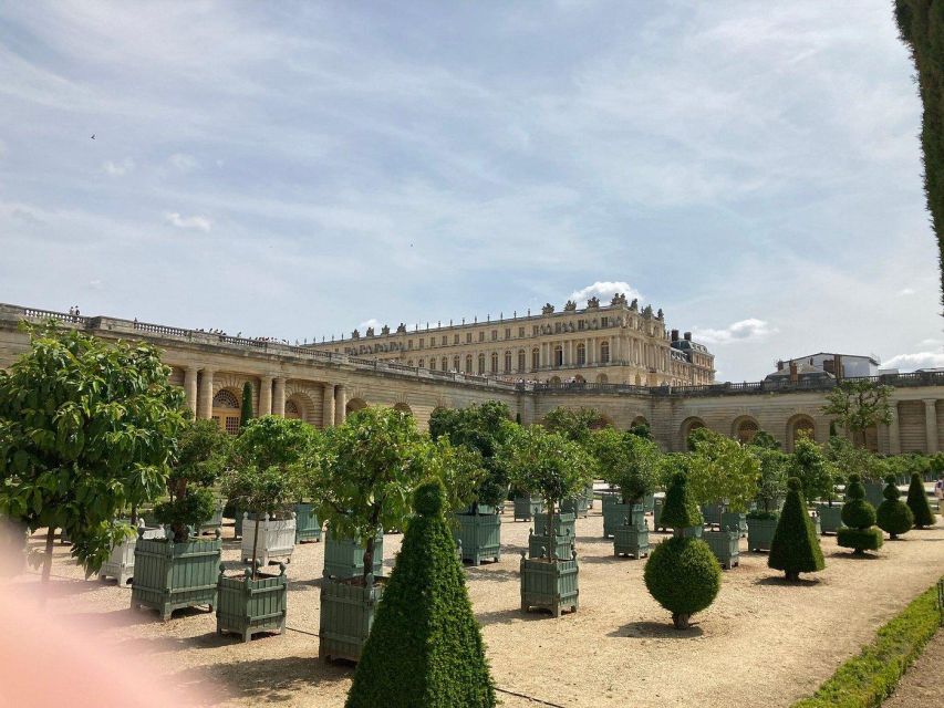 Chateau de Fontainebleau & Chateau de Versailles - Fontainebleau and Napoleon’s throne