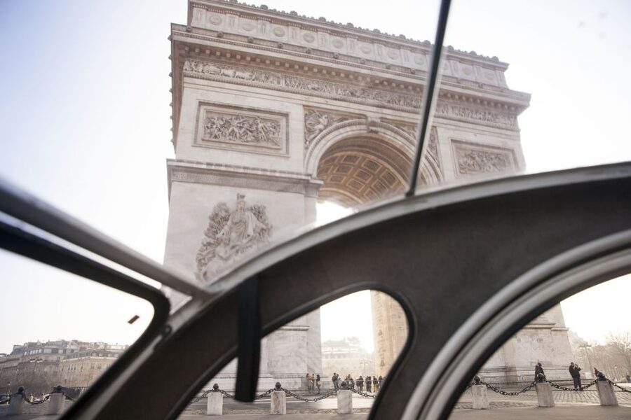 Classic, Romantic Paris: 3-Hour Vintage 2CV Tour - The grand route from the Champs-Élysées to the Eiffel Tower