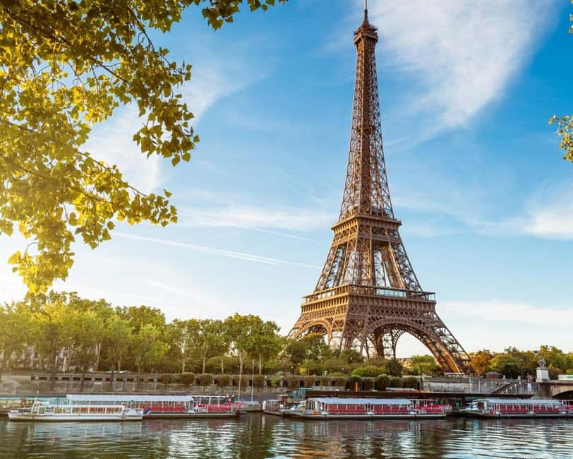 Classical and Monumental Paris Tour along the Seine River - Alma Bridge and an uncomfortable Paris memory