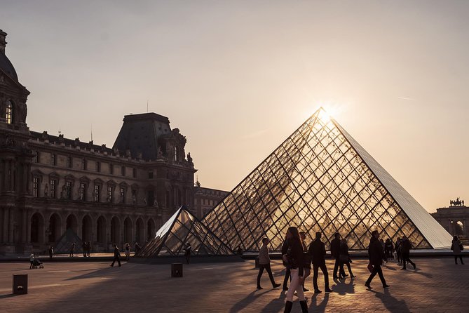 Closing Time at the Louvre: The Mona Lisa at her Most Peaceful - The Louvre foundations and palace beginnings