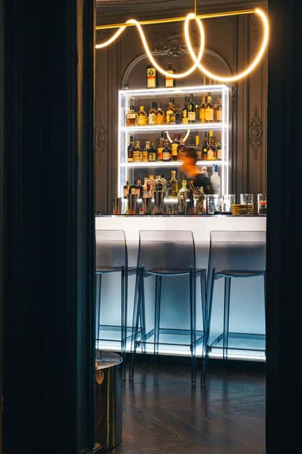 Cocktails lessons in Speakeasy - Three drinks, three basic techniques