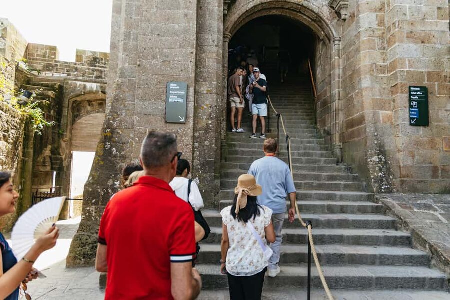 Day Trip to Mont-Saint-Michel from Paris - Is $153 a fair price?