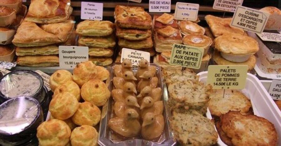 Discover Paris' Marché d’Aligre: 2-Hour Market Tour - Outdoor stalls and the daily Paris shopping routine
