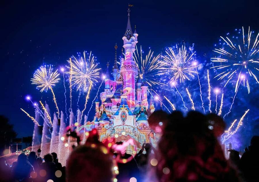Disneyland® Paris 1-Day Ticket - Queues are the real cost of a one-day ticket