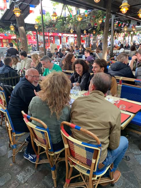 Eat, play & Love - Montmartre Walking Tour- Kids friendly - - Browse a small antiques attic