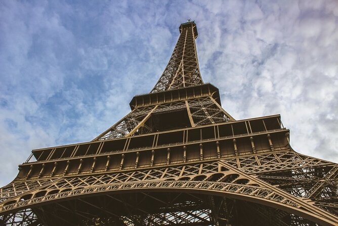 Eiffel Tower Access to 2nd Floor & Summit with Host by Lift - Timing, crowds, and the best way to plan