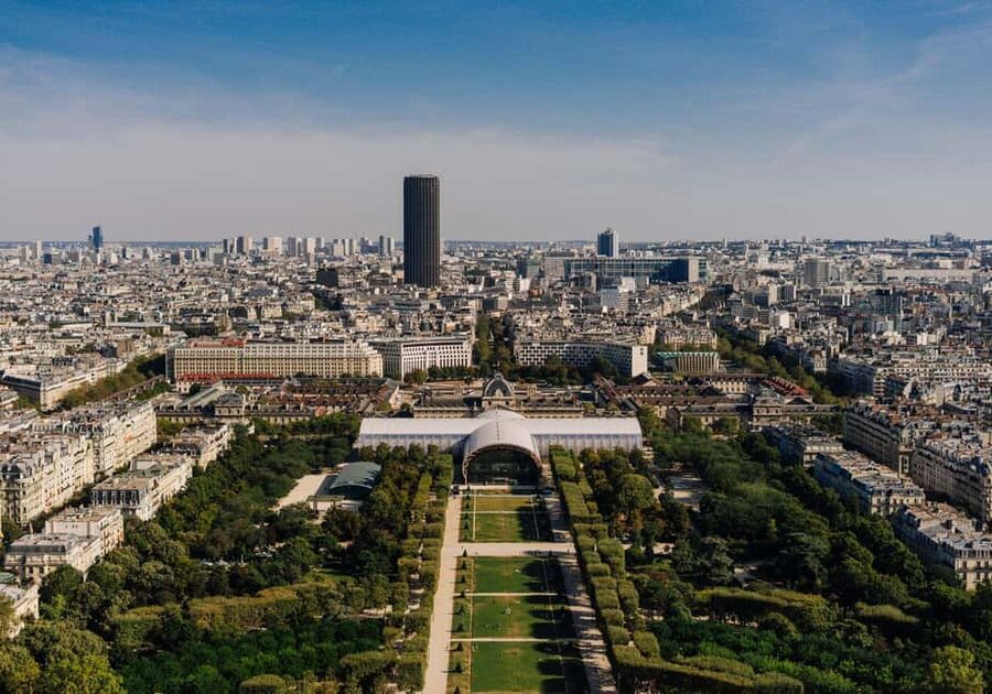 Eiffel Tower Access with Host - What the one-hour tower visit covers