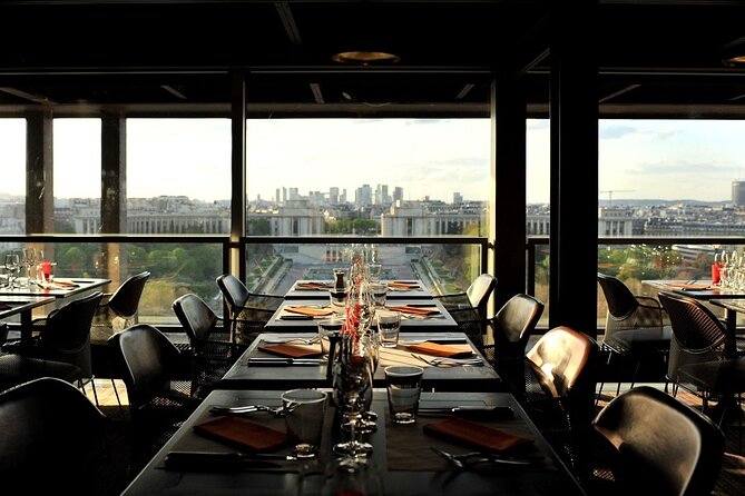 Eiffel Tower Dinner Experience and Sightseeing Seine River Cruise - Walking from the tower to the Seine