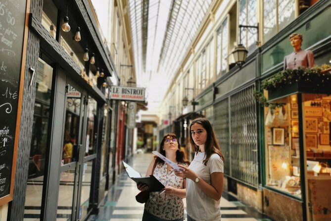 Escape Game in the Covered Passages in Paris - The passages are part of the lesson