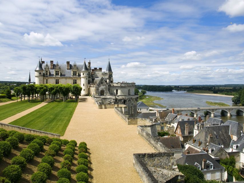 Exclusive Wine Day Trip Loire Valley from Paris - Who should book this Loire Valley tour?