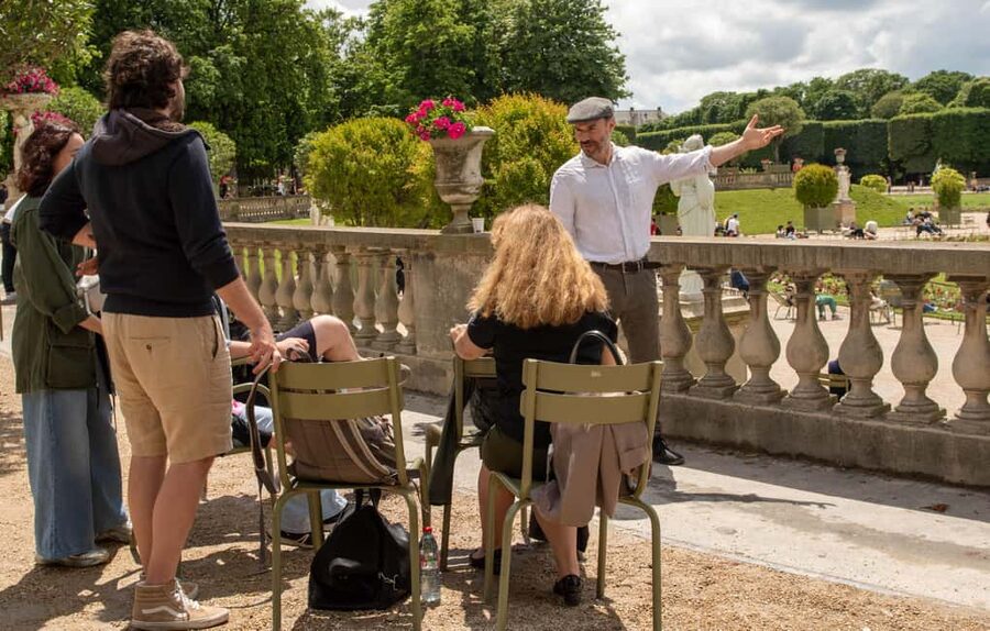 Explore Hemingway’s Paris with an Actor-Guide - Cafés, bars, and the people around Hemingway