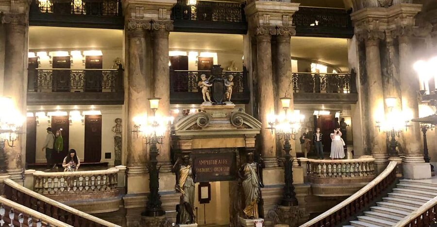 Family-friendly treasure hunt at Opera Garnier - A detective story inside the Palais Garnier