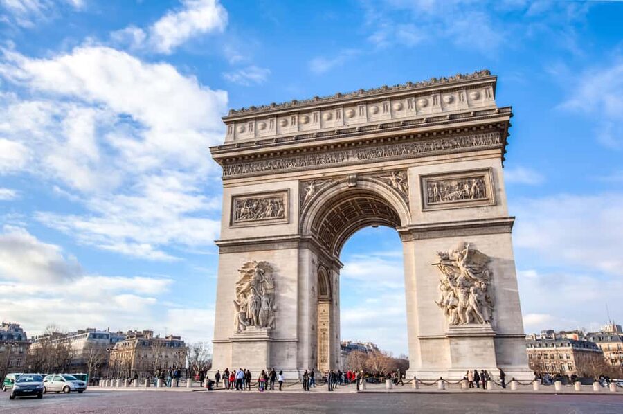 From Le Havre: Private Full-Day Trip to Paris - Leaving Le Havre by private van