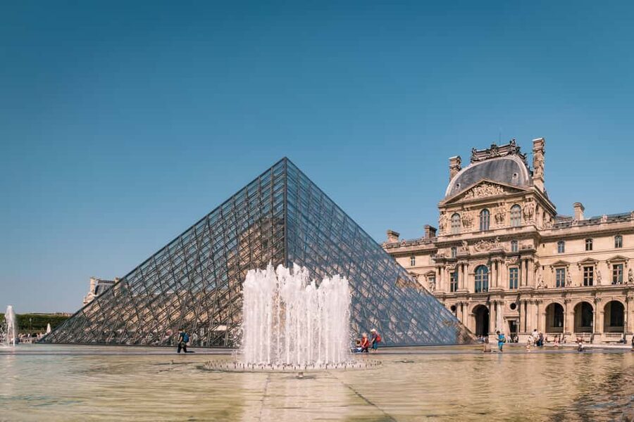 From Le Havre: Private Full-Day Trip to Paris - Champs-Élysées: lunch, shopping, and a little free time