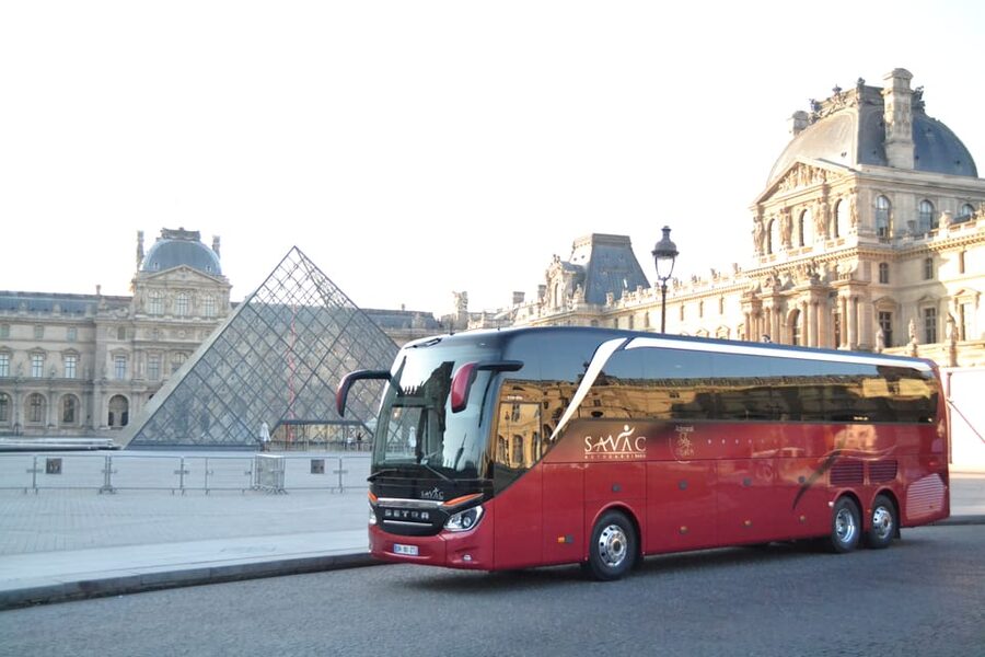 From London: Paris Day Trip with Lunch on Eiffel Tower - Madame Brasserie and the Eiffel Tower first floor