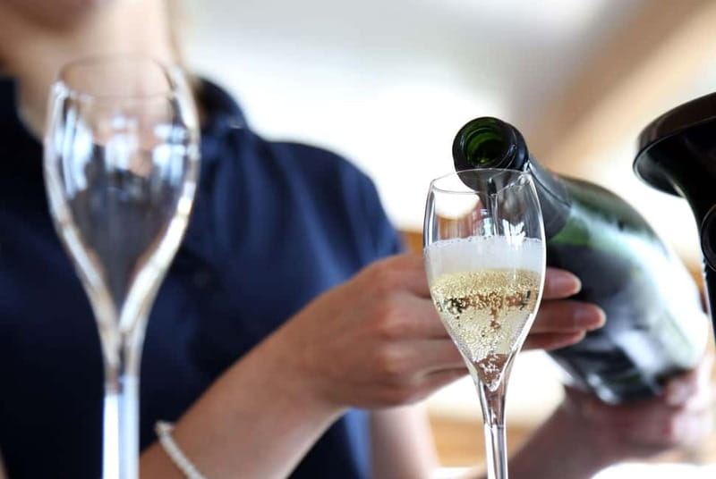 From Paris: Champagne Day Trip with 7 Tastings and Lunch - Why this Champagne day trip works