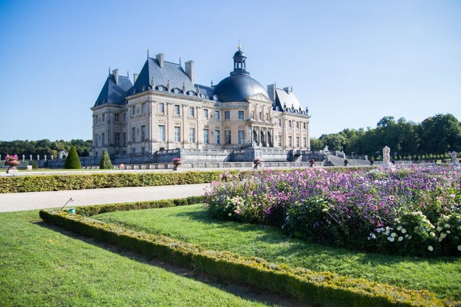 From Paris: Chateau de Fontainebleau & Vaux-Le-Vicomte Tour - Key points to know before booking