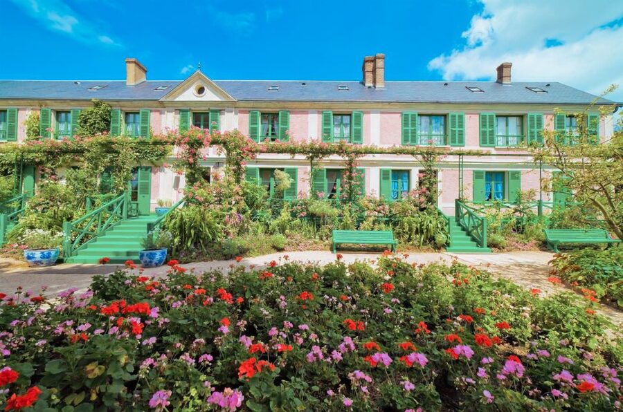 From Paris: Day Trip to Giverny & Versailles with Lunch - Price, group style, and overall value