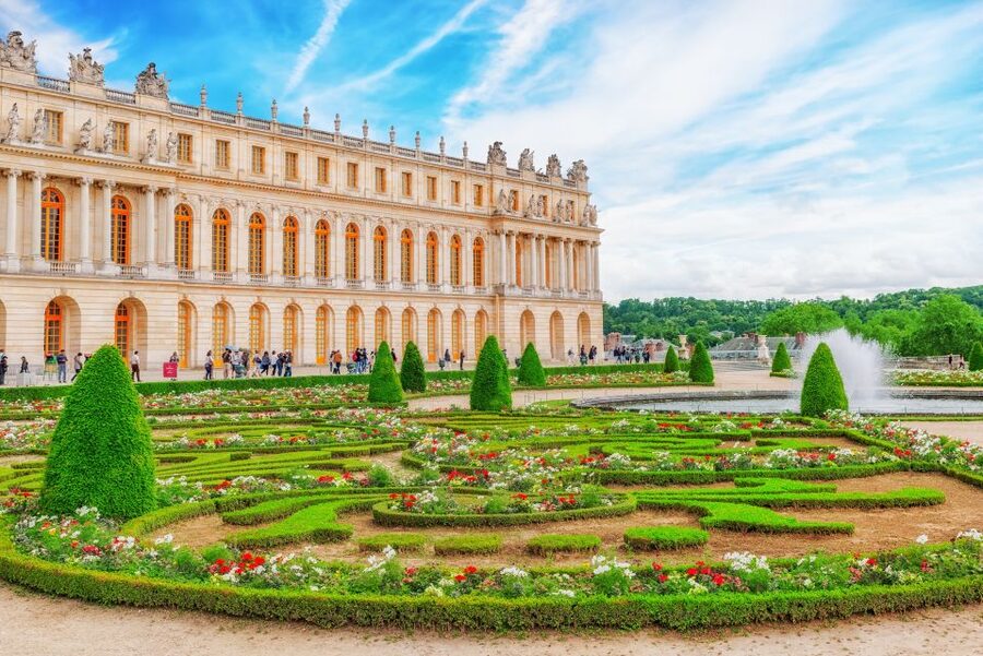 From Paris: Giverny and Versailles Palace Guided Day Trip - Meeting the coach near Porte Maillot