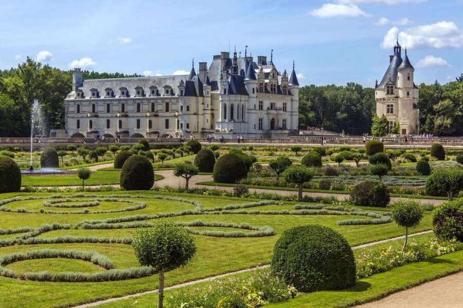 From Paris: Loire Valley Castles Tour with Hotel Transfers - Cheverny: polished interiors and French country style