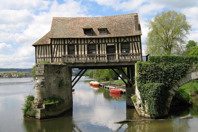 From Paris: Monet Gardens & Giverny Bike Tour with Picnic Stop - From Paris to Vernon by coach