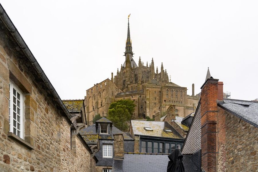 From Paris: Mont Saint Michel Day Trip with a Guide - Key points to know before booking
