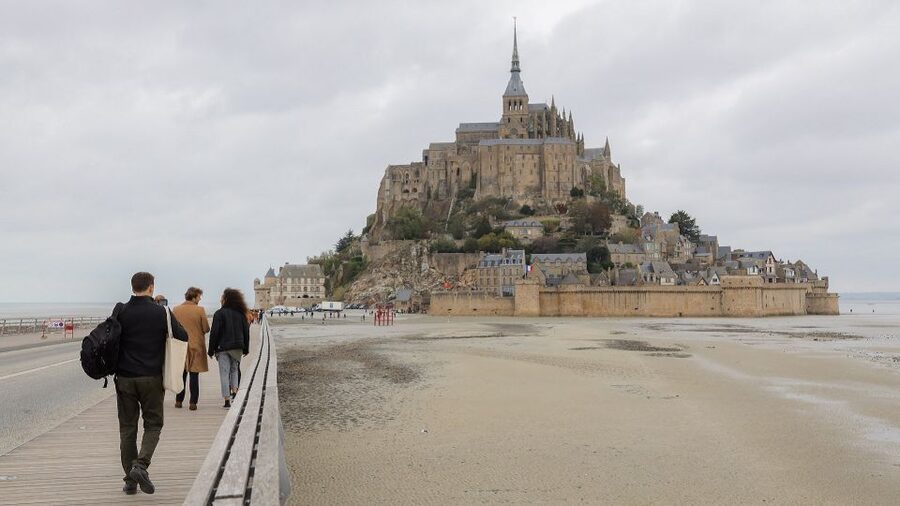 From Paris: Mont St Michel and Loire Valley 2 Day Tour - Should you book the Mont Saint-Michel and Loire Valley tour?