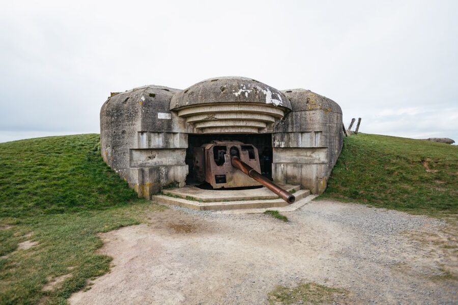 From Paris: Normandy D-Day Landing Beaches Full-Day Tour - Lunch in the middle of the schedule