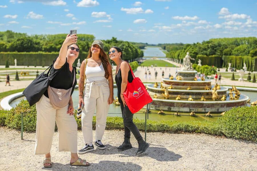 From Paris: Versailles Guided Tour with Skip-the-Line Entry - The Royal Opera and Chapel