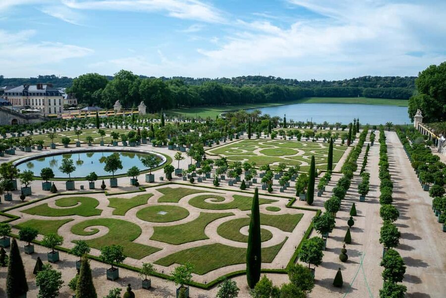 From Paris: Versailles Palace And Garden Tour with Transfers - Key points to know before booking
