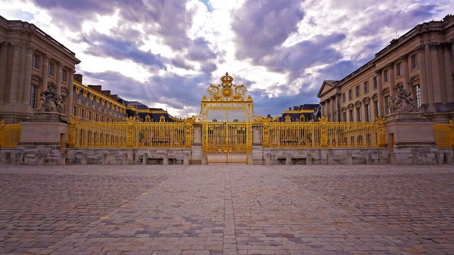 From Paris: Versailles Palace and Gardens Guided Experience - Practical advice for making the day easier