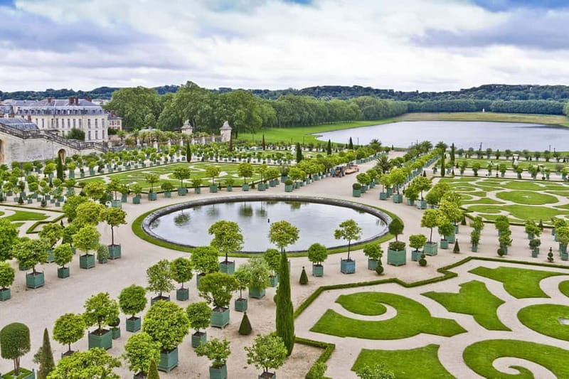 From Paris: Versailles Palace and Gardens with Transfer - What the $101 price gets you