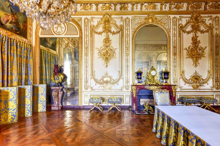 From Paris: Versailles Palace Self Guided & Gardens tickets - Timing advice that can save your visit