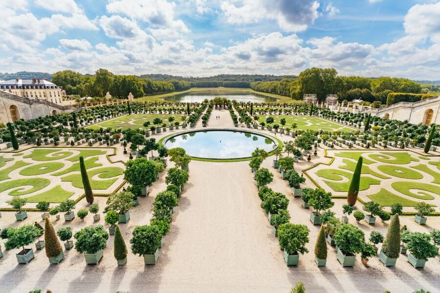 From Paris: Versailles Skip-the-Line Tour & Gardens Access - The Marie Antoinette Estate Option