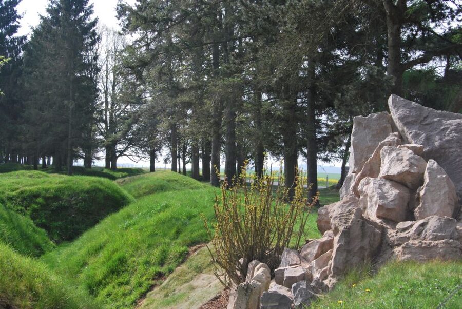 From Paris: WWI Somme Battlefields Full-Day Tour - Why the Somme feels different from a standard day trip