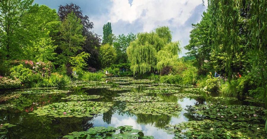 Giverny Private Guided Walking Tour - Inside Monet’s House