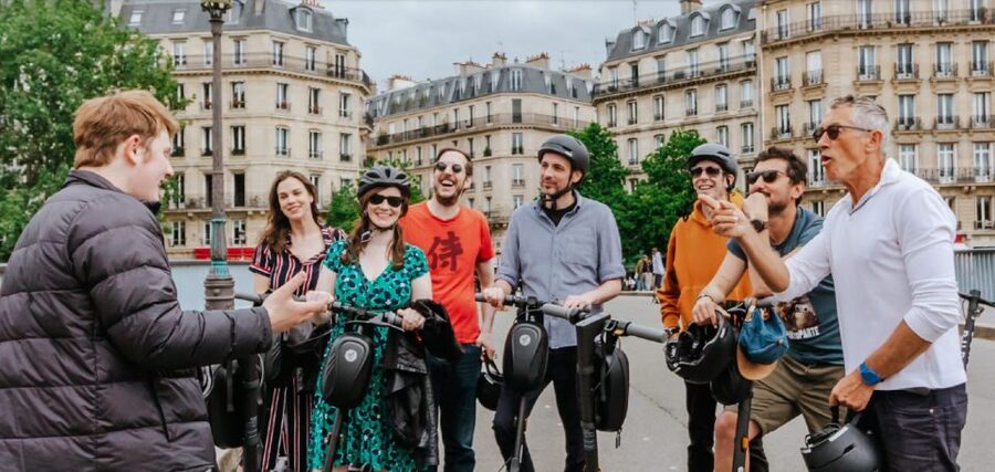 Guided Electric Scooter Tour of Paris - The Louvre and the route toward the Left Bank