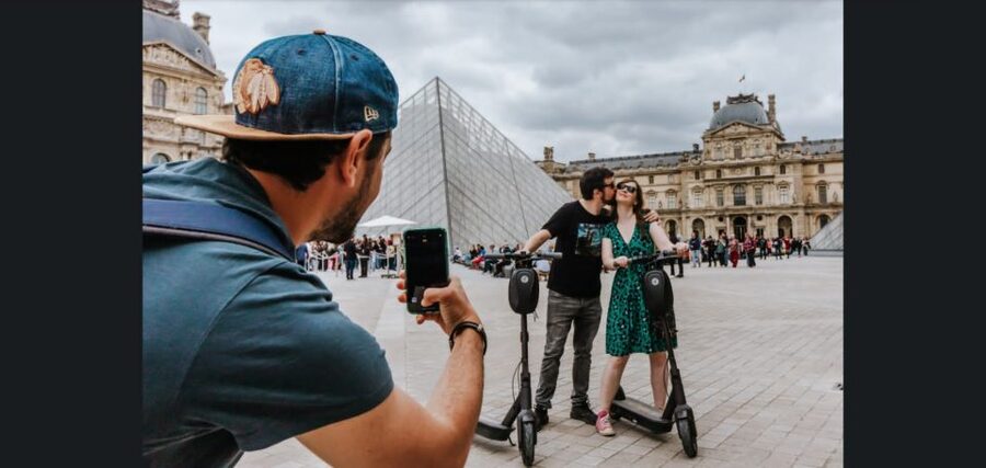 Guided Electric Scooter Tour of Paris - What the guides add to the ride
