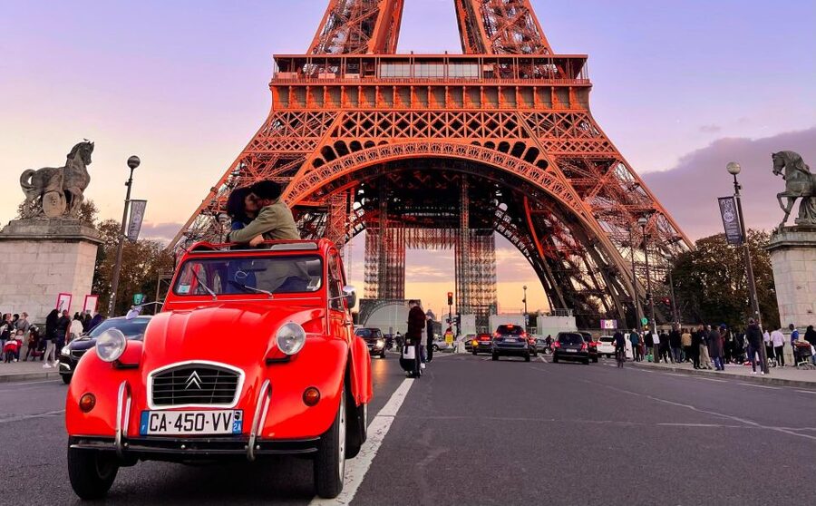 Guided Tour of Paris in Citroën 2CV - Who will enjoy this ride most