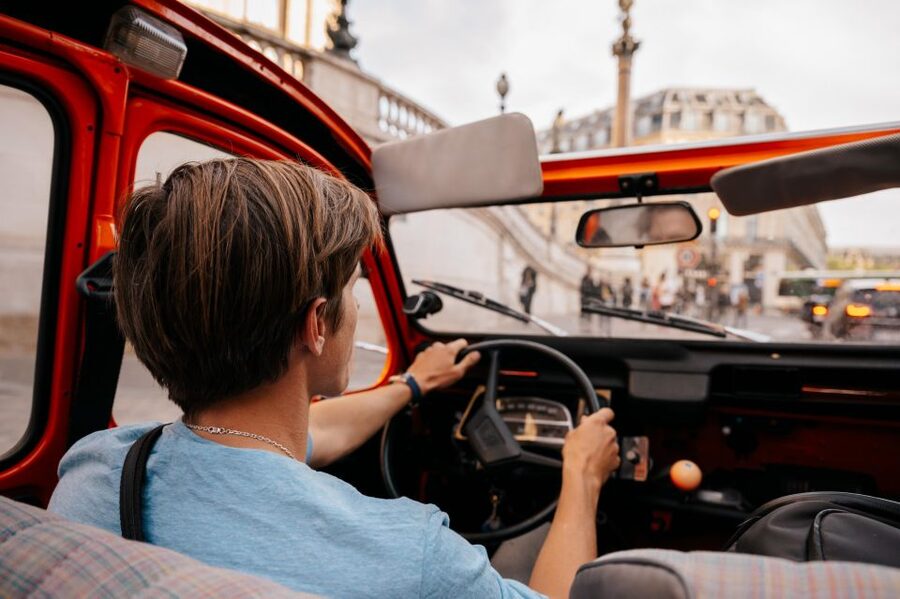 Guided Tour of Paris in Citroën 2CV - FAQ