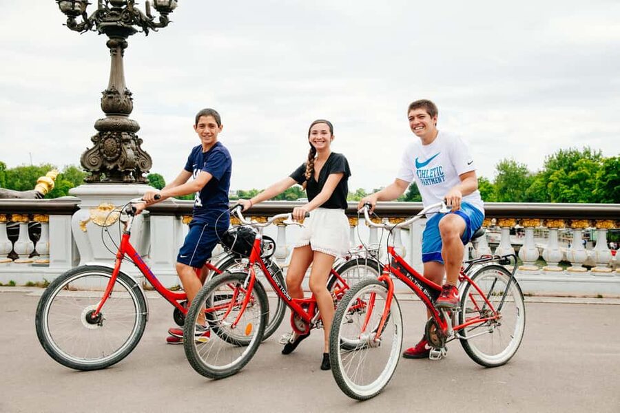 Highlights of Paris Bike Tour in English or Dutch - Weather, safety, and riding ability