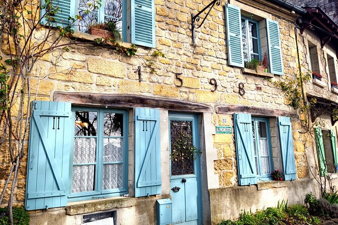 Hiking Adventure in Van Gogh's Footsteps with 6 miles walk - Starting at Gare du Nord at 8:00 a.m.