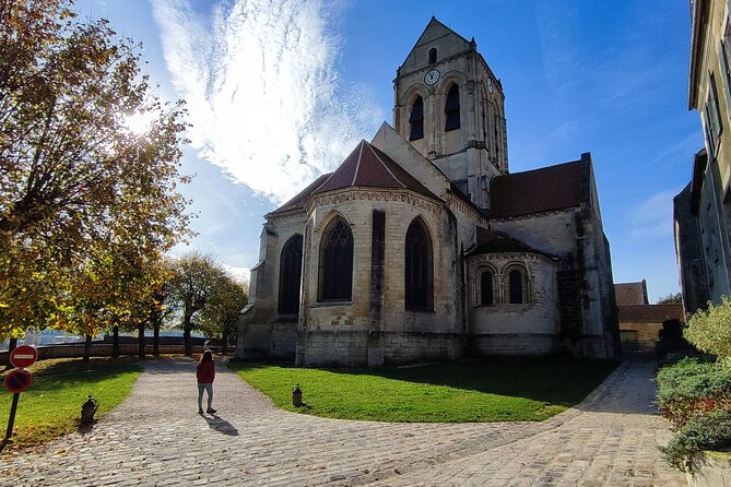 Hiking Adventure in Van Gogh's Footsteps with 6 miles walk - Lunch in the gardens of Château d’Auvers